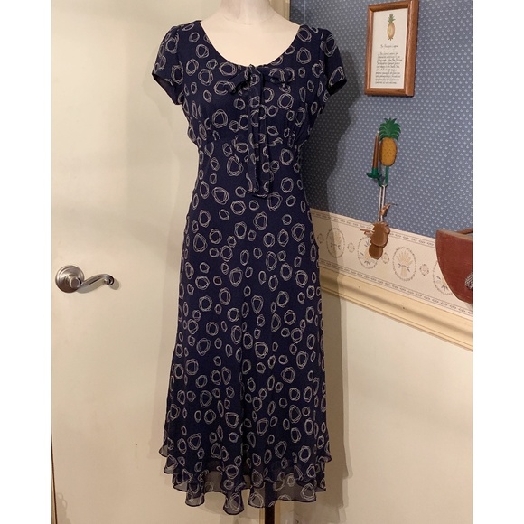 Talbots Pure Silk Size 2P Dress Sleeveless Navy - Picture 1 of 7